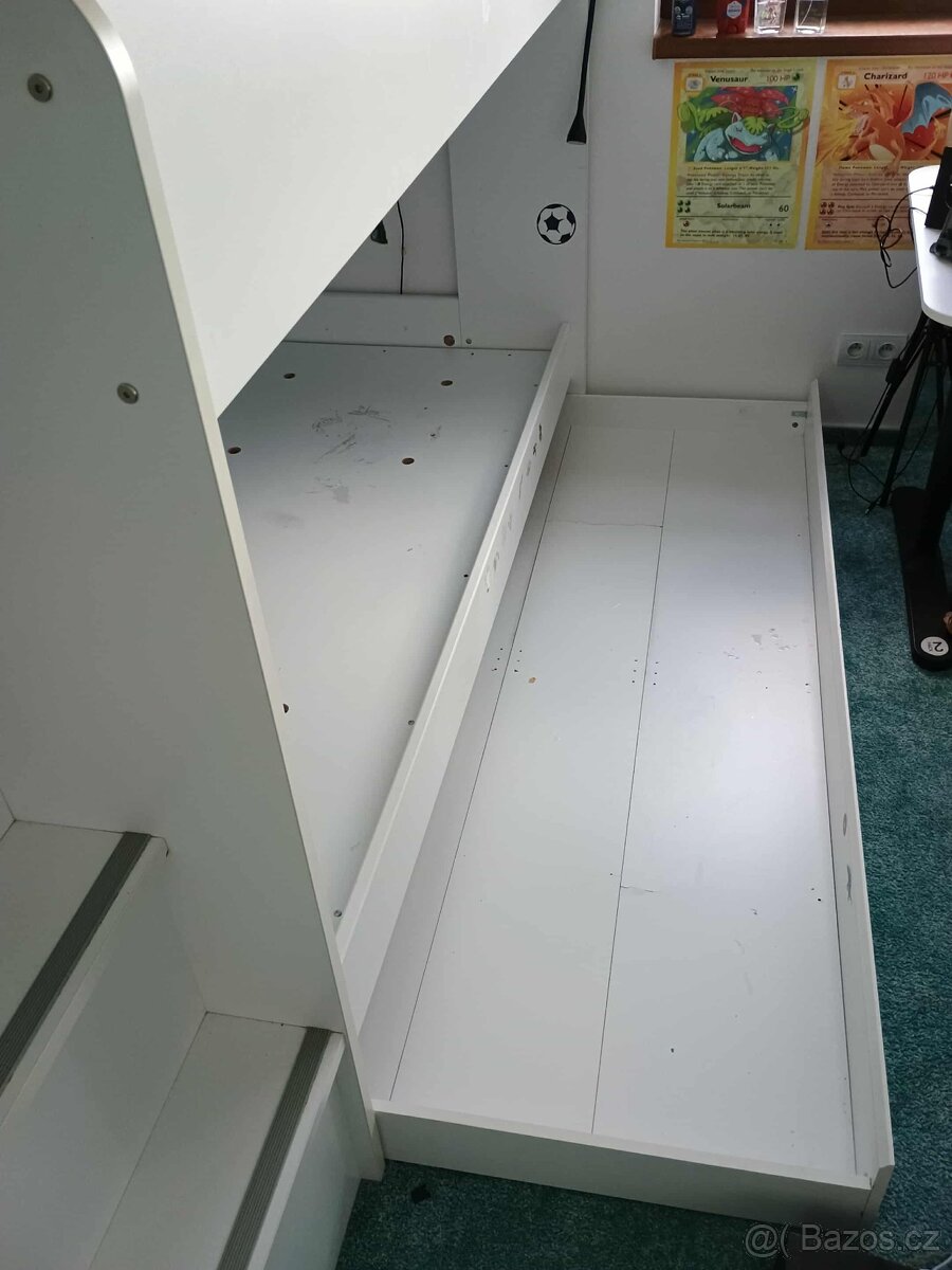 Dvoupatrová postel s vysouvacím regálem (3. lůžko) - 4