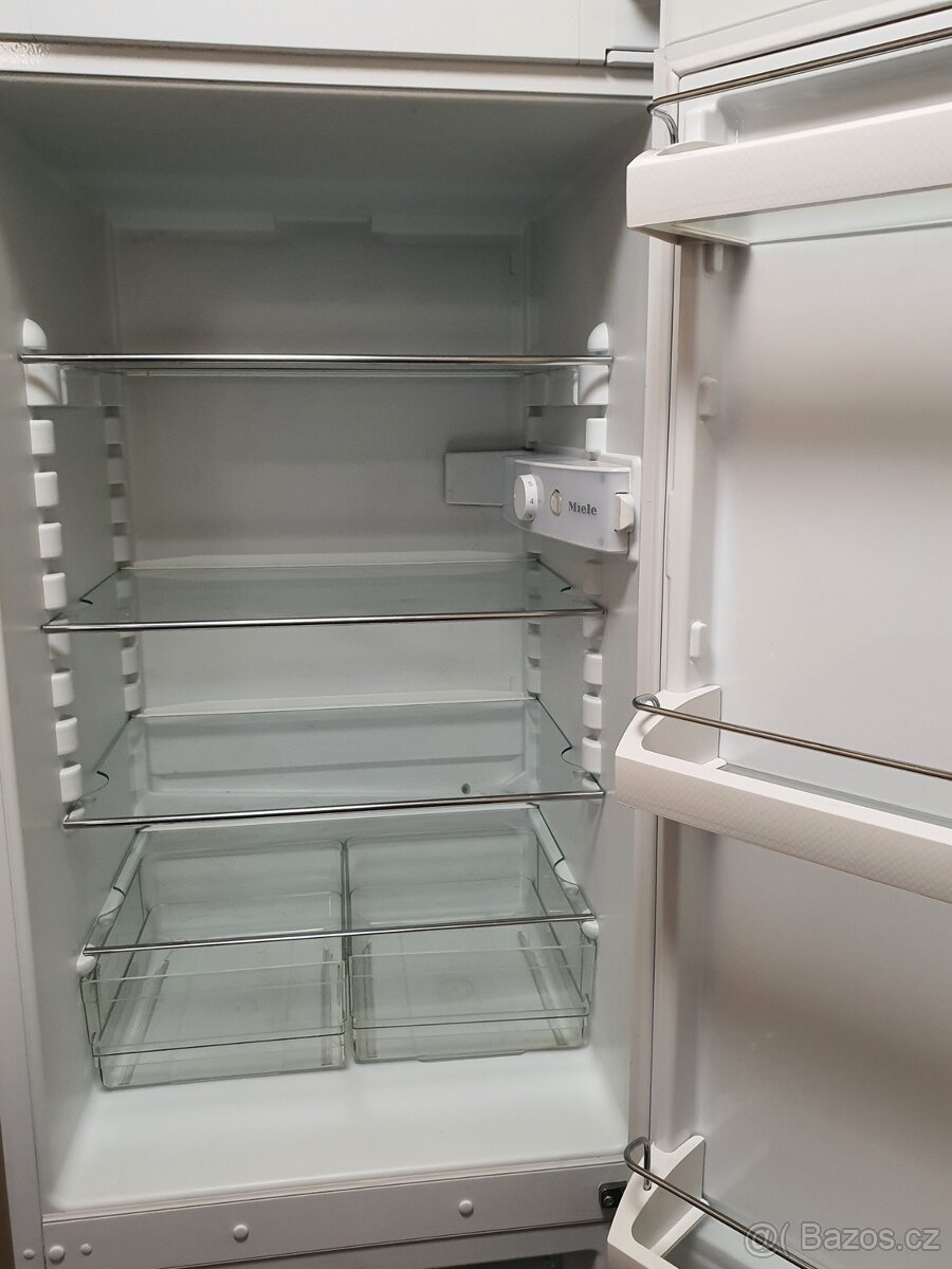 MIELE A++ pěkná TOP úsporná lednice s mrazákem - 4