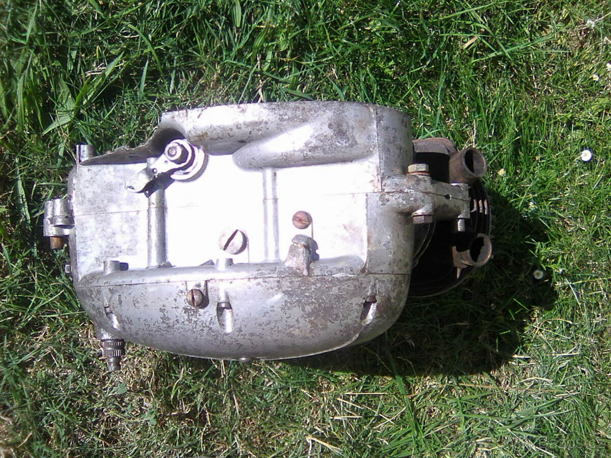 čz 125/150 b,t,c ND(motory,brzda,rotor a hlava čz 125b) - 4