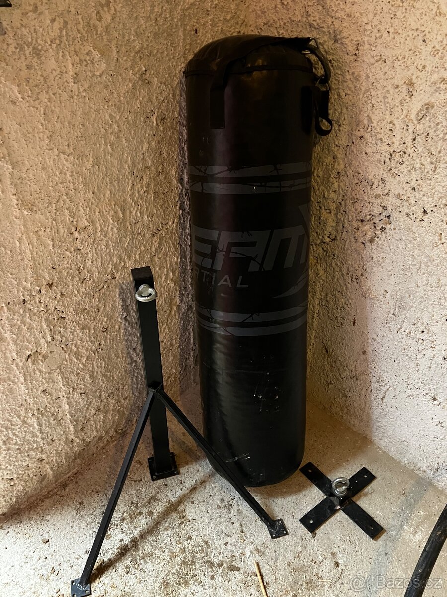 Boxovací pytel spolu s držáky - 4