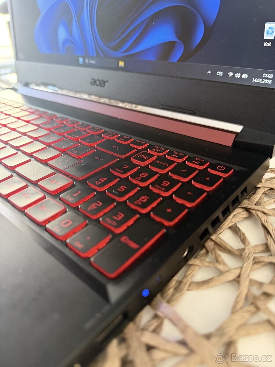 Prodám herní notebook Acer Nitro 5 - 4