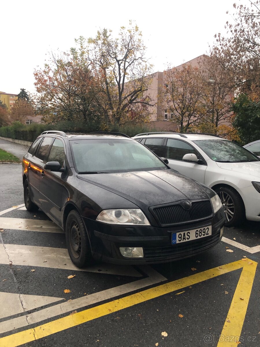 Škoda Octavia combi II 2.0 TDI DSG Elegance AUTOMAT, TAZNE - 4