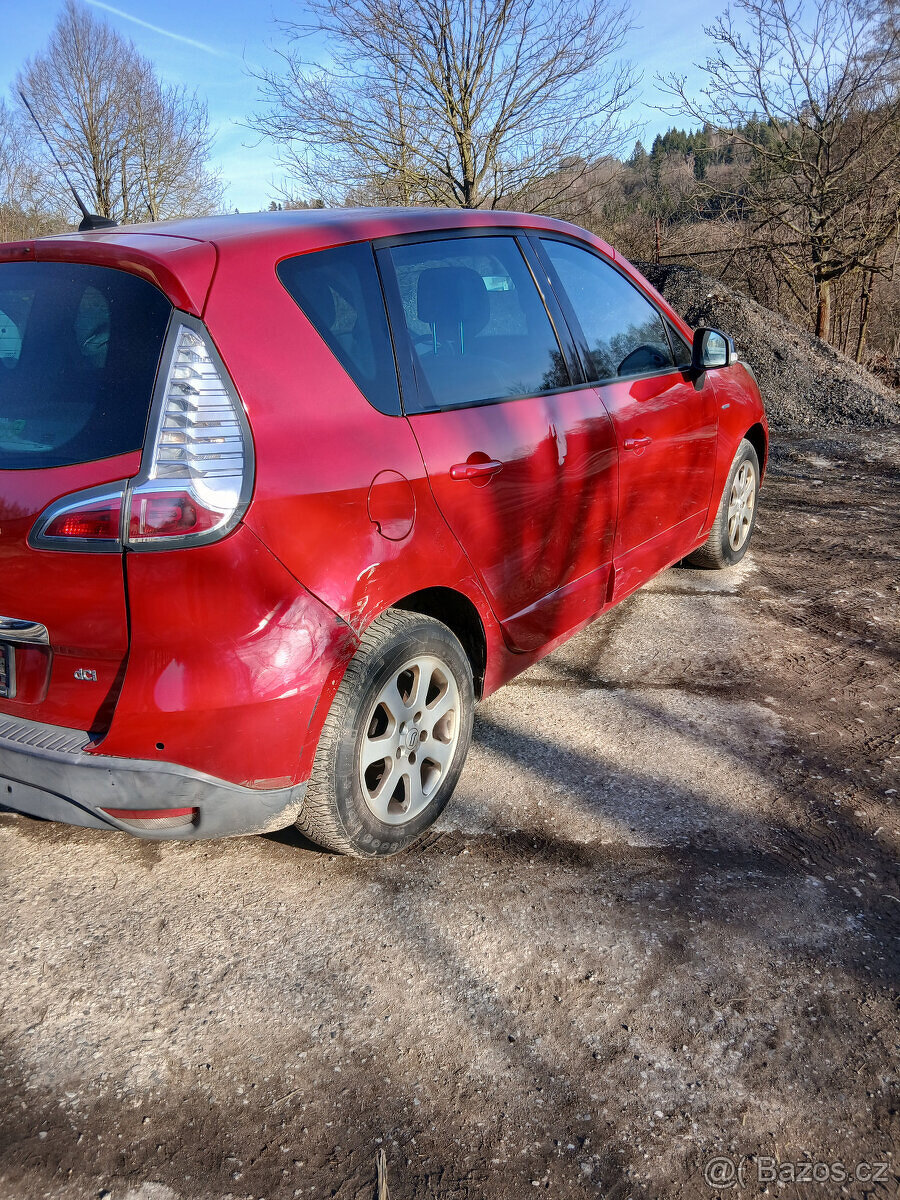 Prodám Renault Scenic 1.6dci 96kw rok 2013 - 4