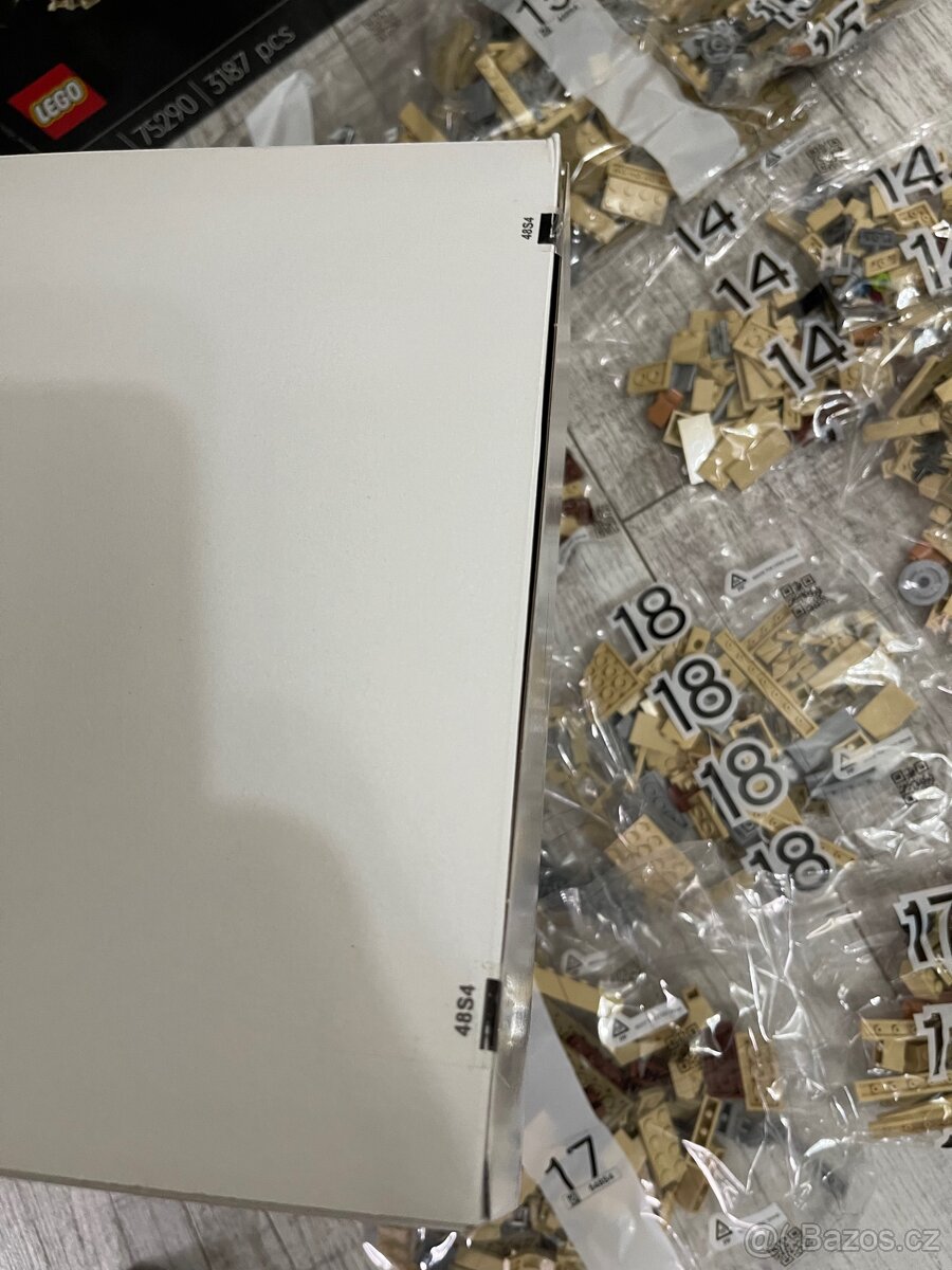 LEGO Star Wars 75290 Kantýna Mos Eisley - 4