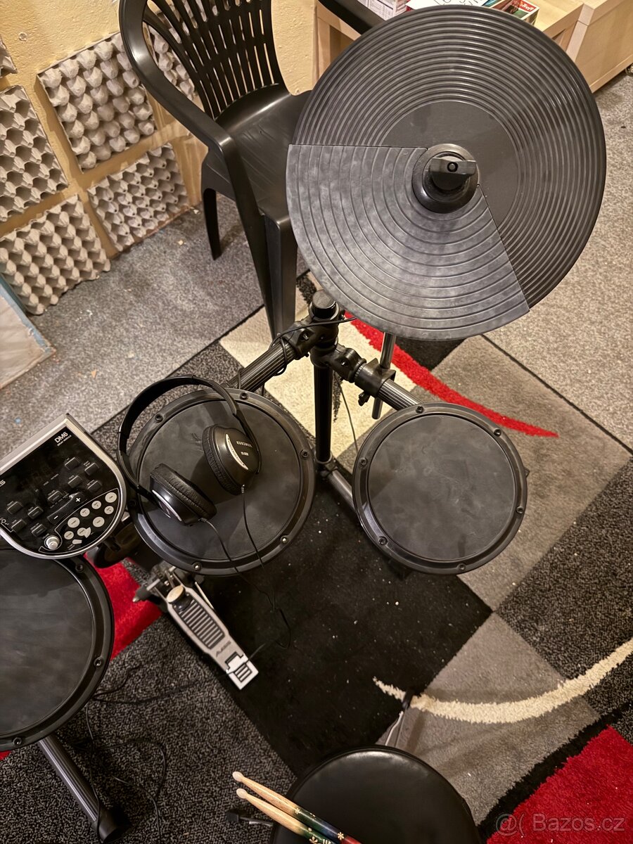 Elektronické bicí Alesis DM6 - 4
