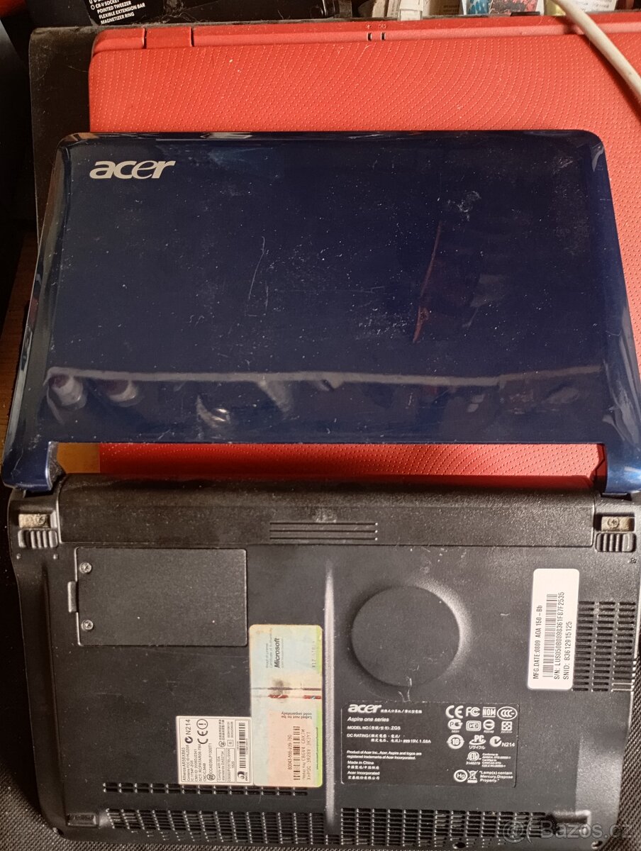 Acer aspire one. - 4