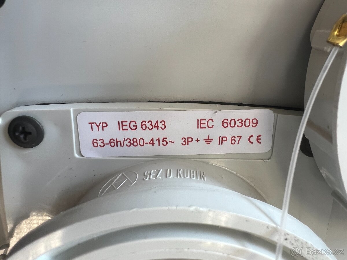 Za cenu zásuvky rozvodnice (bez jističů) - 4