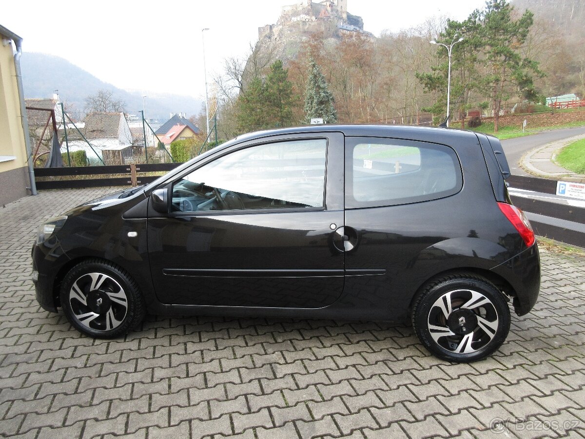 Renault Twingo 4/2014 1.2i 55Kw- 1. Majitel - 4