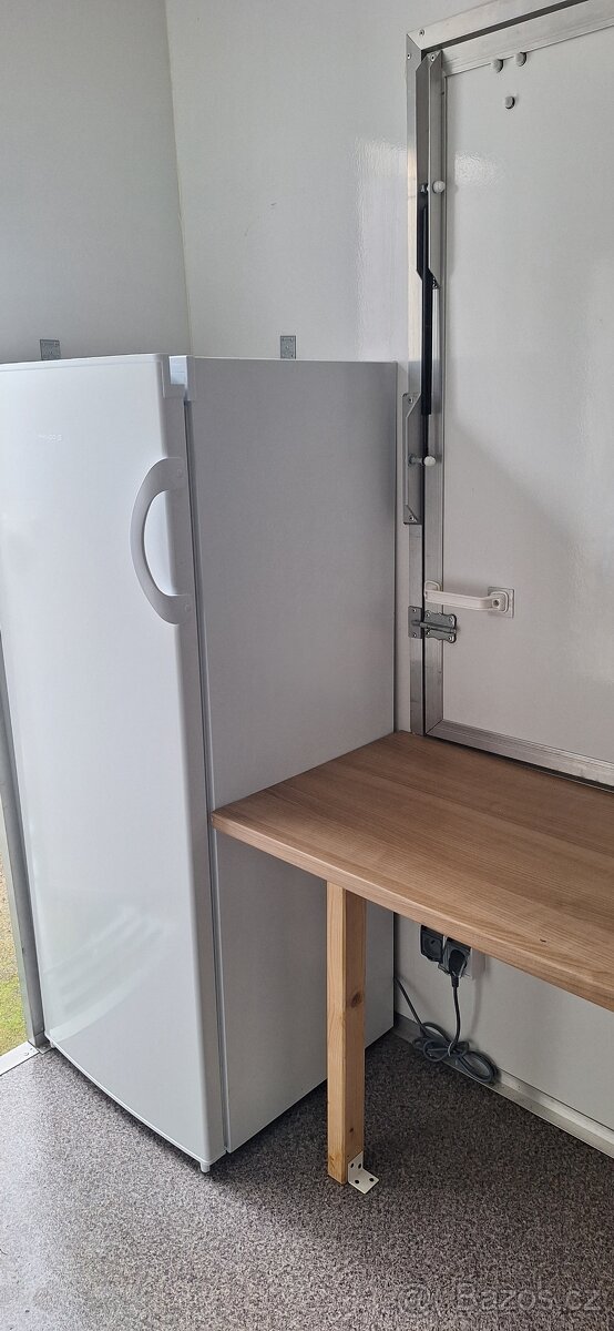 Praktický gastro přívěs - 4