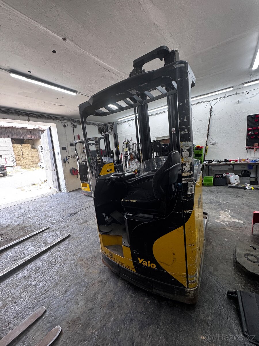 Vysokozdvižní vozík za 33.000Kč - 4