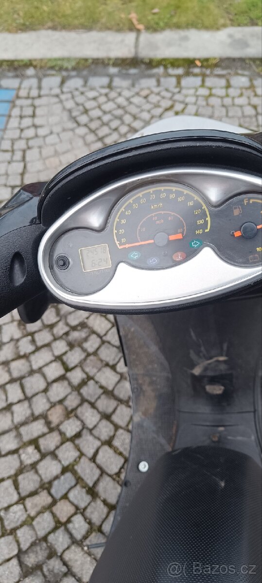 Yamaha majesty 125 - 4