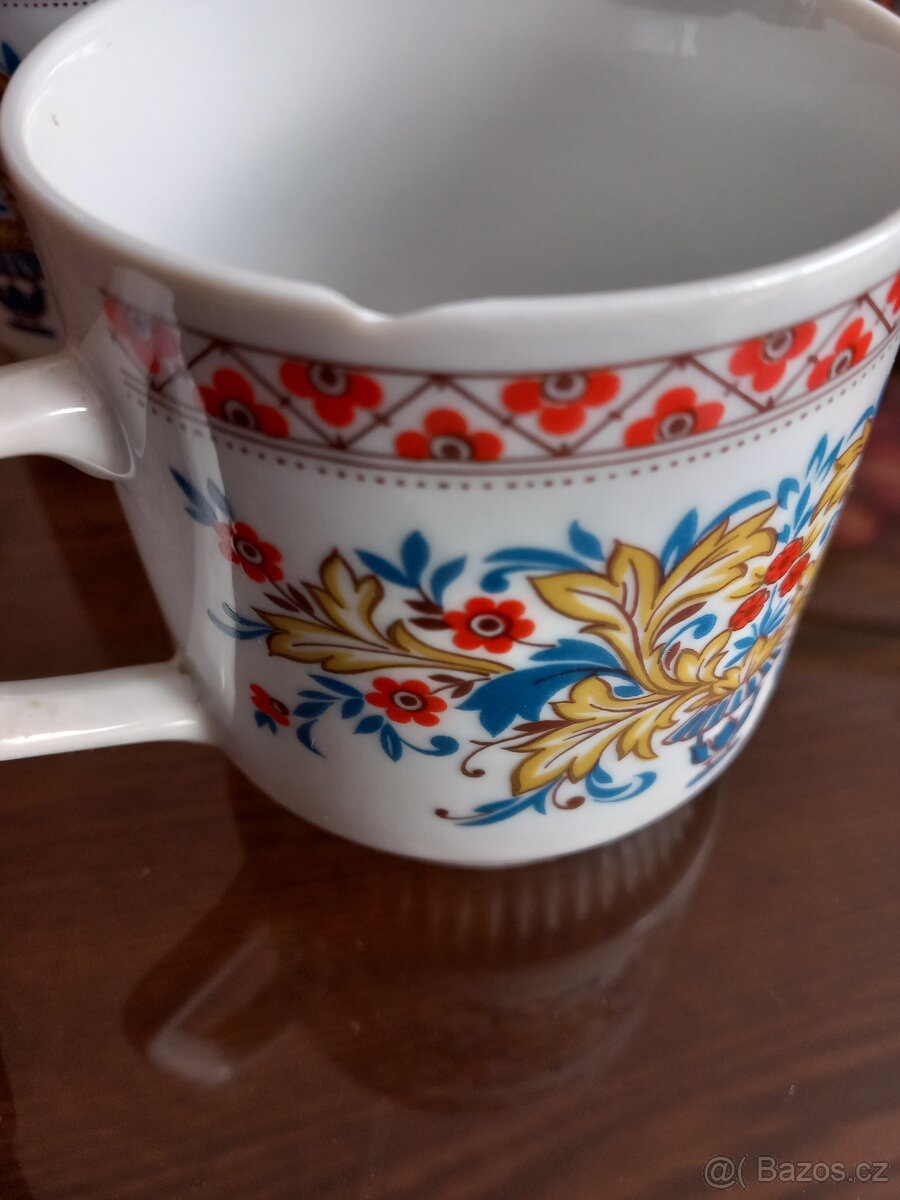 retro hrnky s ornamentem - 4