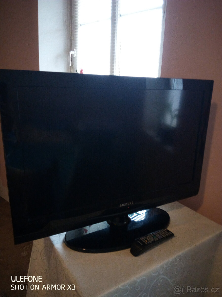 Televize Samsung úhlopříčka 82 cm - 4