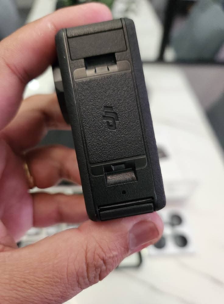 DJI Osmo Action 5 Pro Adventure Combo - 4