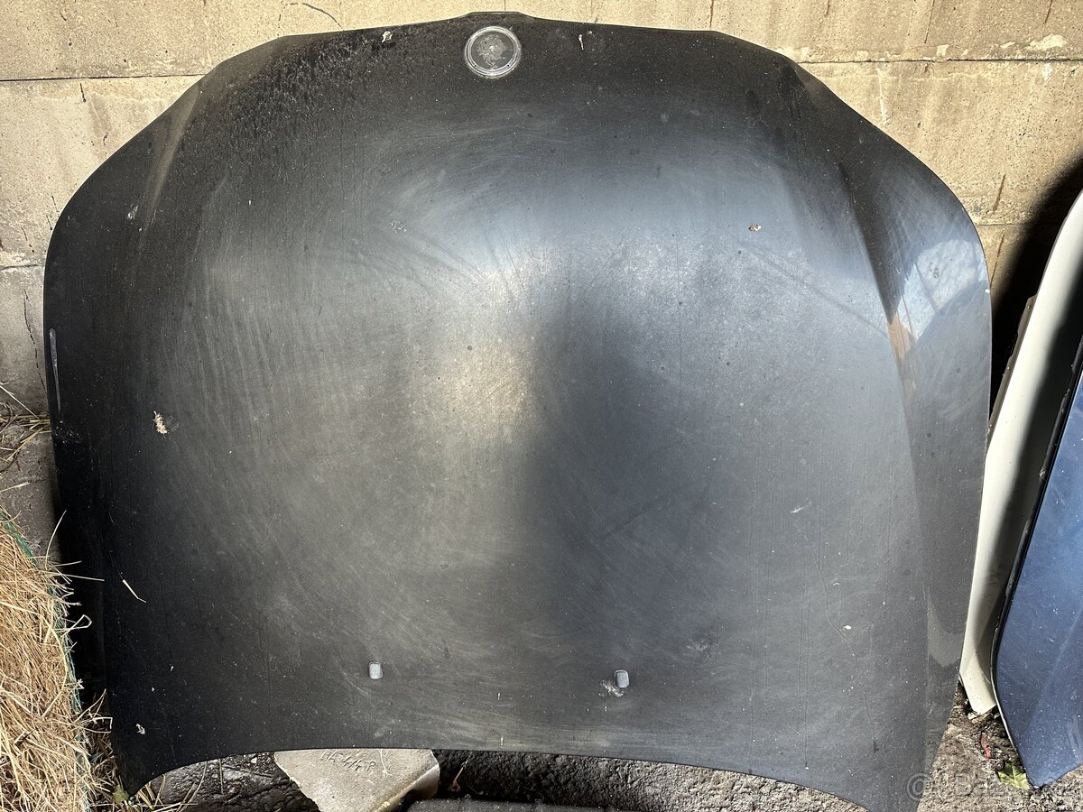 Kapota pro BMW E60/E61 více barev - 4