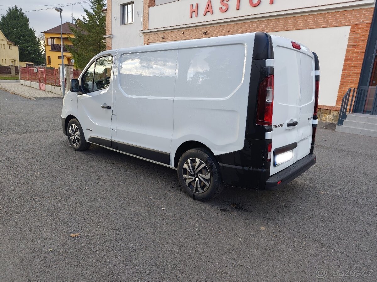 RENAULT TRAFIC 1.6 89kW ROK 2017 ODPOČET DPH - 4