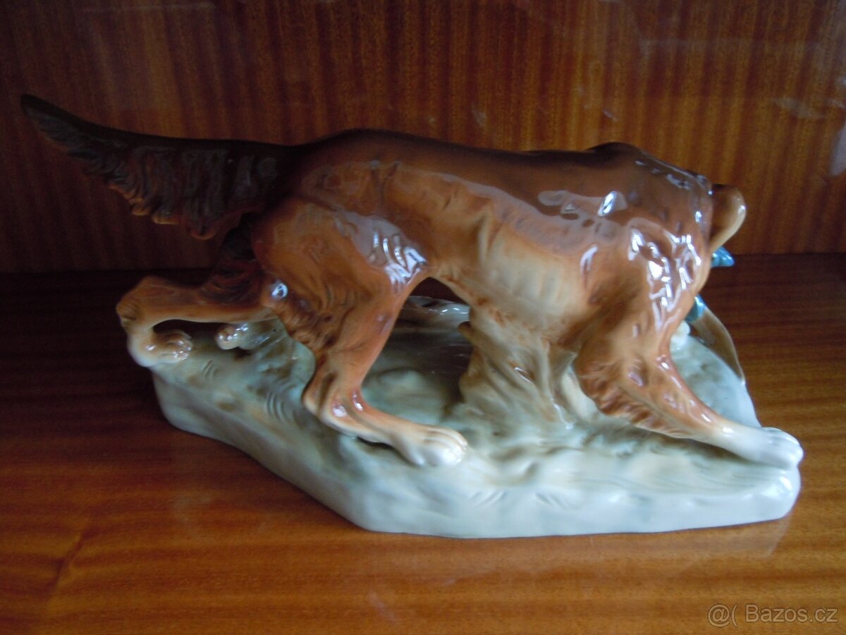 Lovecký pes Royal Dux - 4