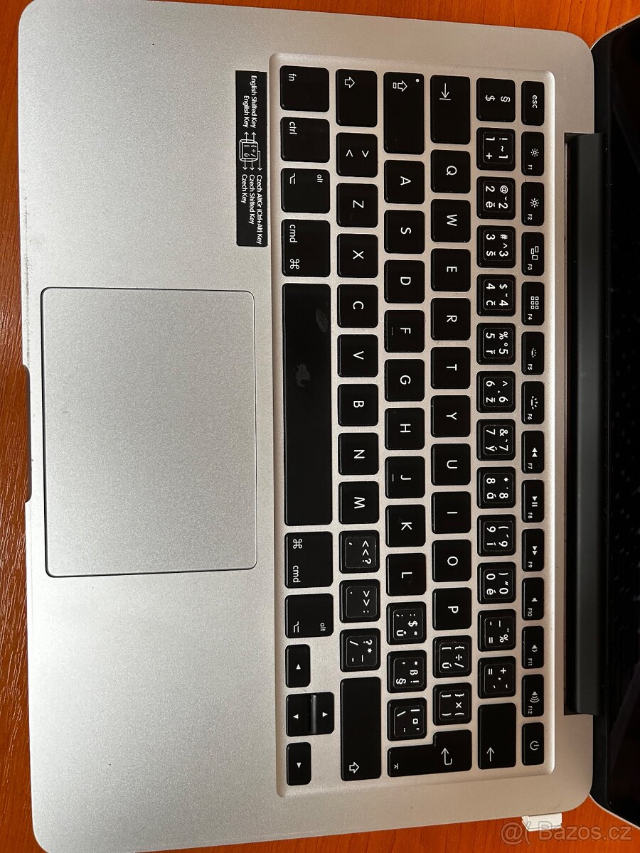 MacBook Pro 13” Early 2015, i5 / 8GB / 128GB - 4