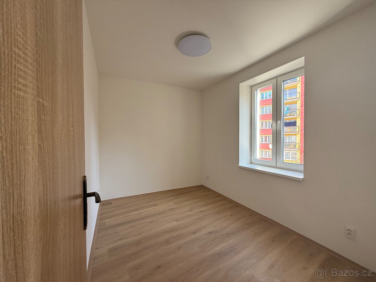 Pronájem bytu 2+1 - 4
