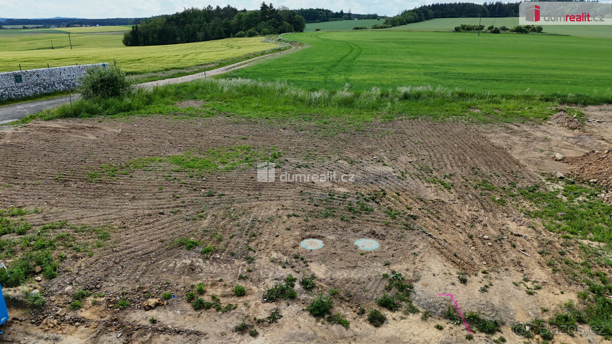 exkluzivní prodej zasíťované stavební parcely o výměře 897 m – pohled 4