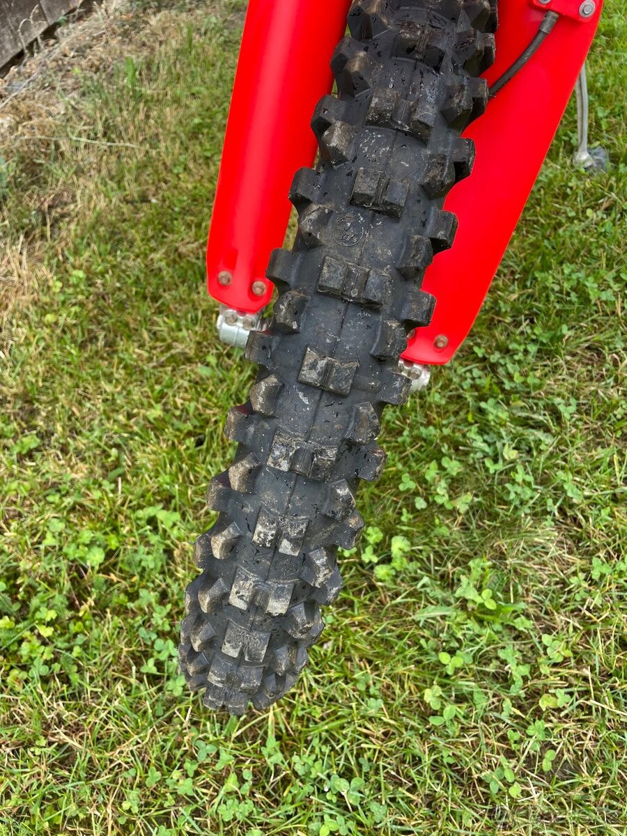 Beta 390