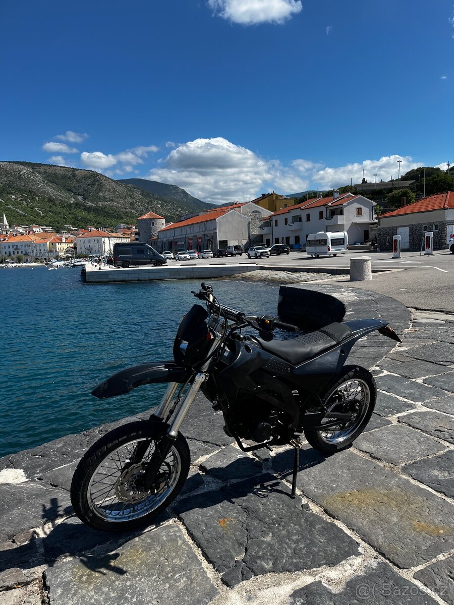 XMOTOS 125 4T