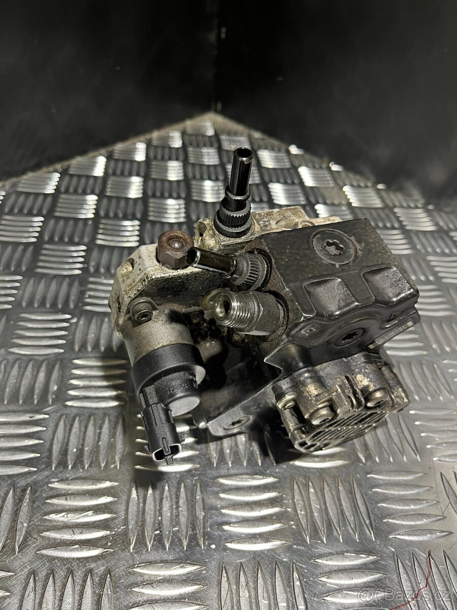 //Vstřikovací Čerpadlo Kia 2.5CRDi Bosch // - 4