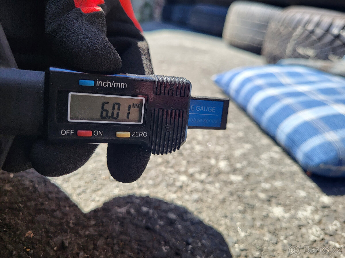 Alu kola Ford Focus 15" 5x108 ET43 letní pneu 195/65 R15 - 4