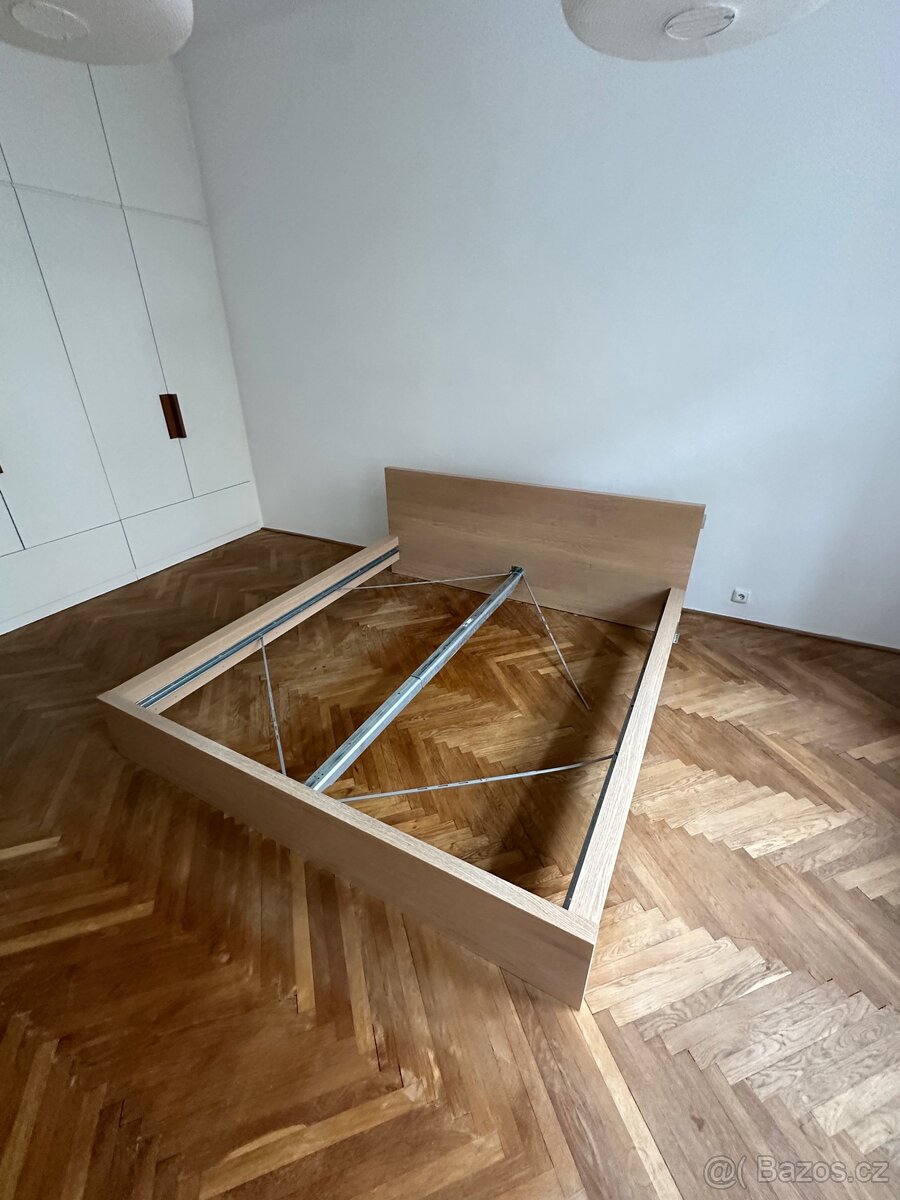 Prodám postel IKEA MALM - 4