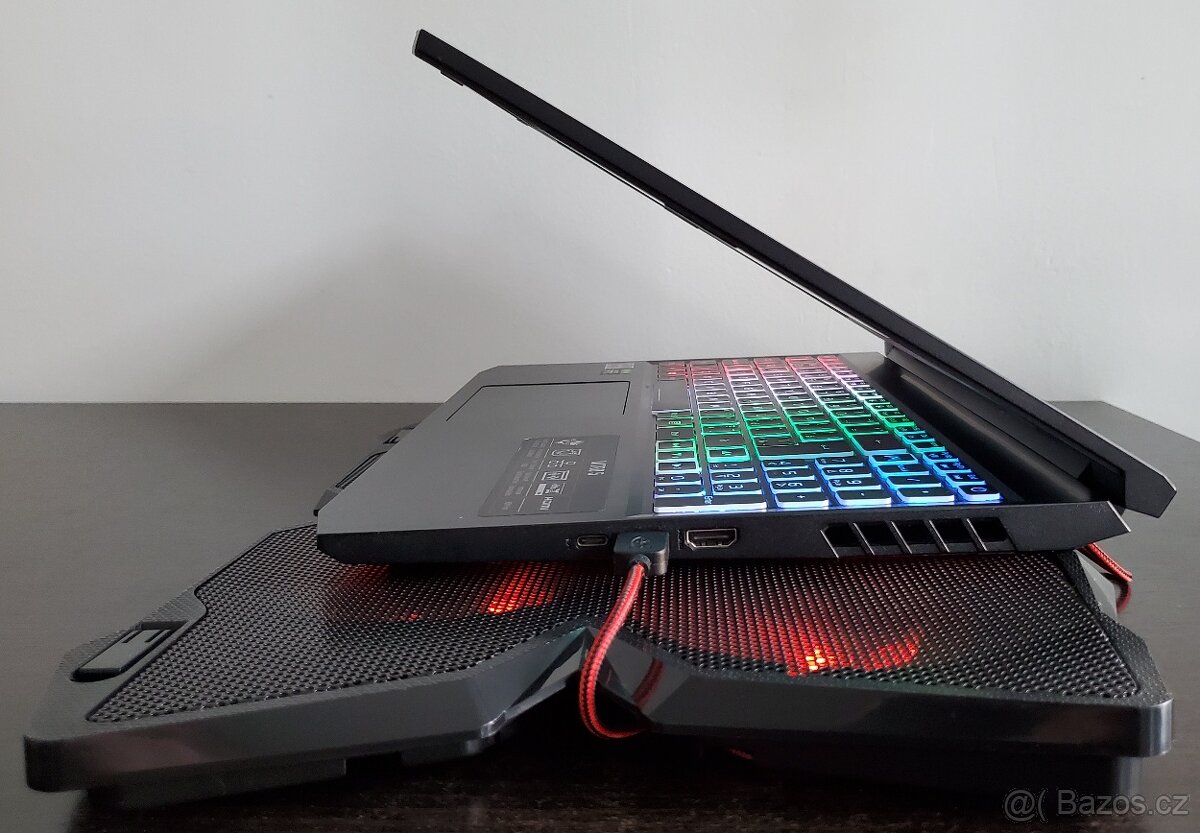 Herní notebook Nitro 5 (Ryzen 7 5800H|GeForce RTX 3070) - 4