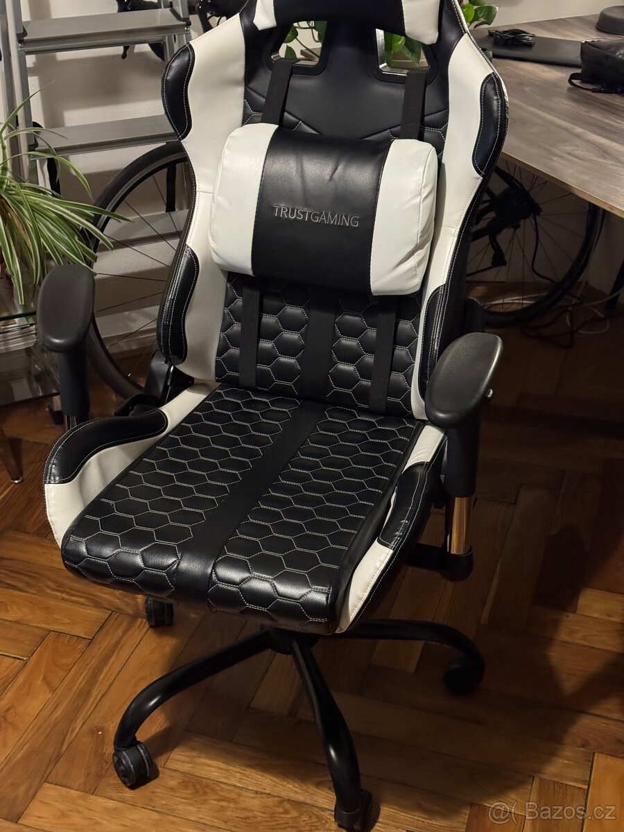 herní židle Trust GXT - 4