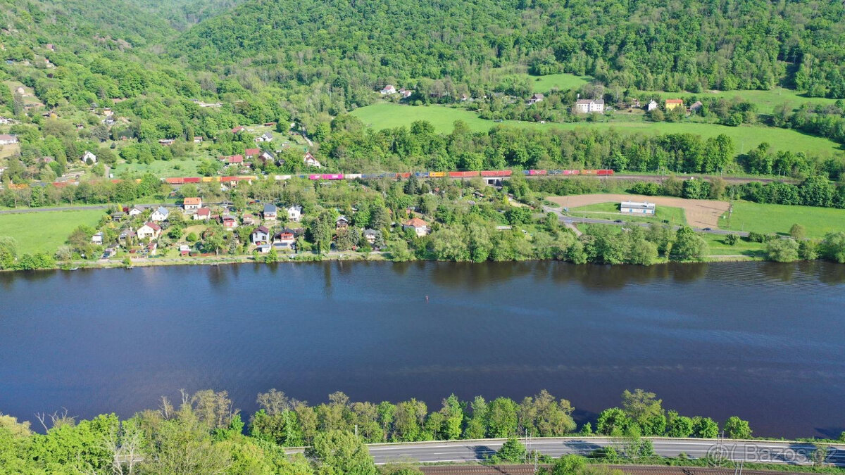 Chata na přenadherném miste s užasným vyhledem na reku - 4