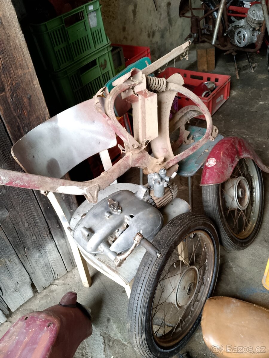 Jawa pionýr 555 - 4