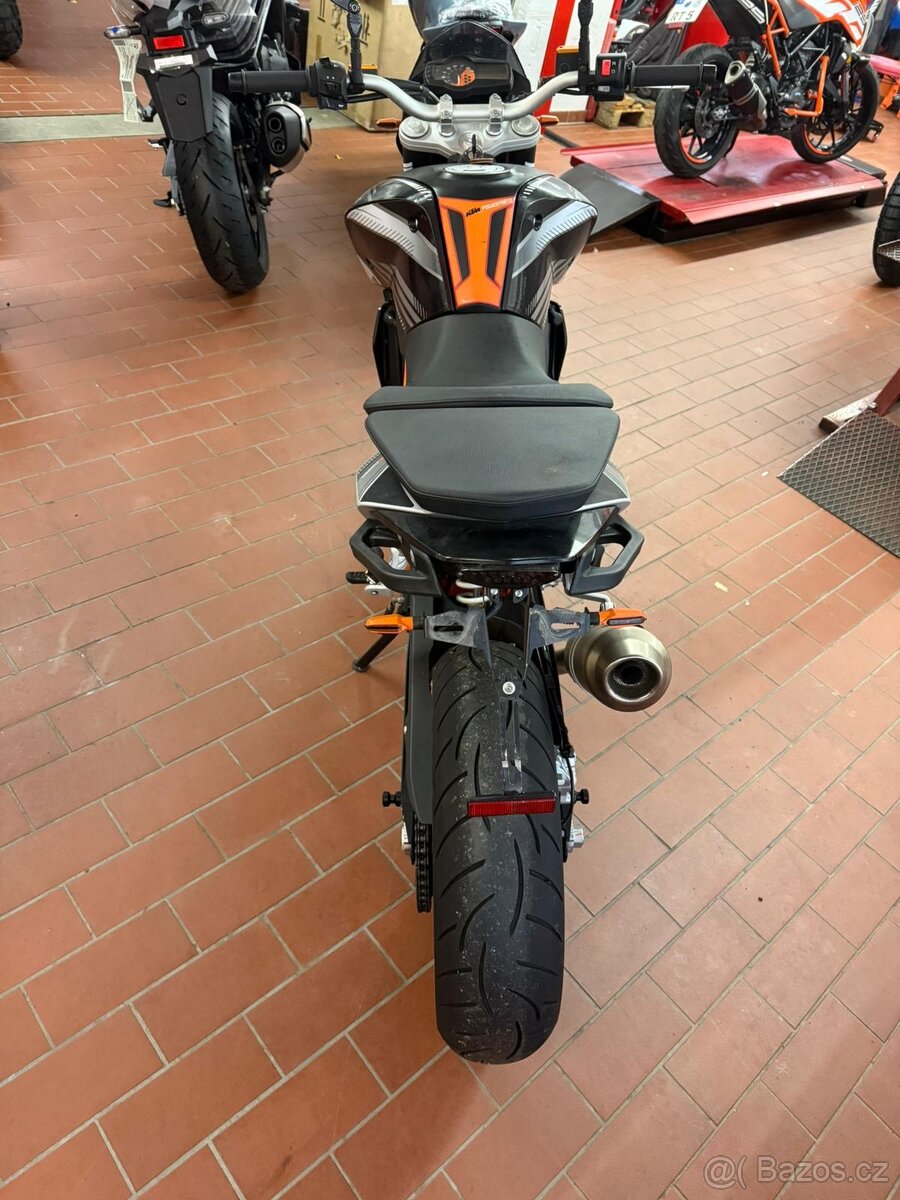 Ktm Duke 690 - 4