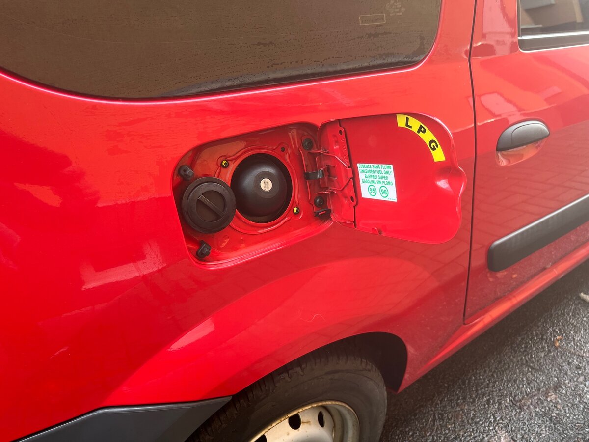 DACIA LOGAN MCV 1,4 MPI 55KW + LPG - 4