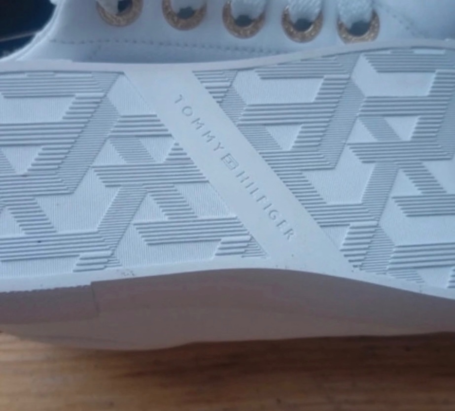 Kožené tenisky Tommy Hilfiger - 4