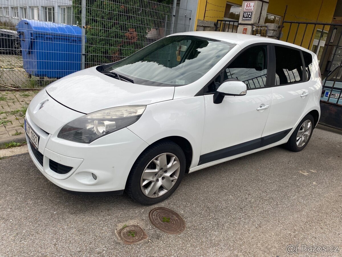 Renault megane scenic 1.5 dci 2010 - 4
