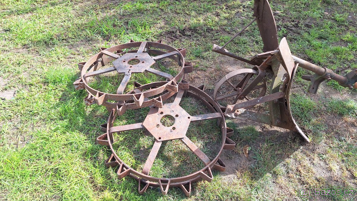 Pluh a ohebná kola Pf62 - 4