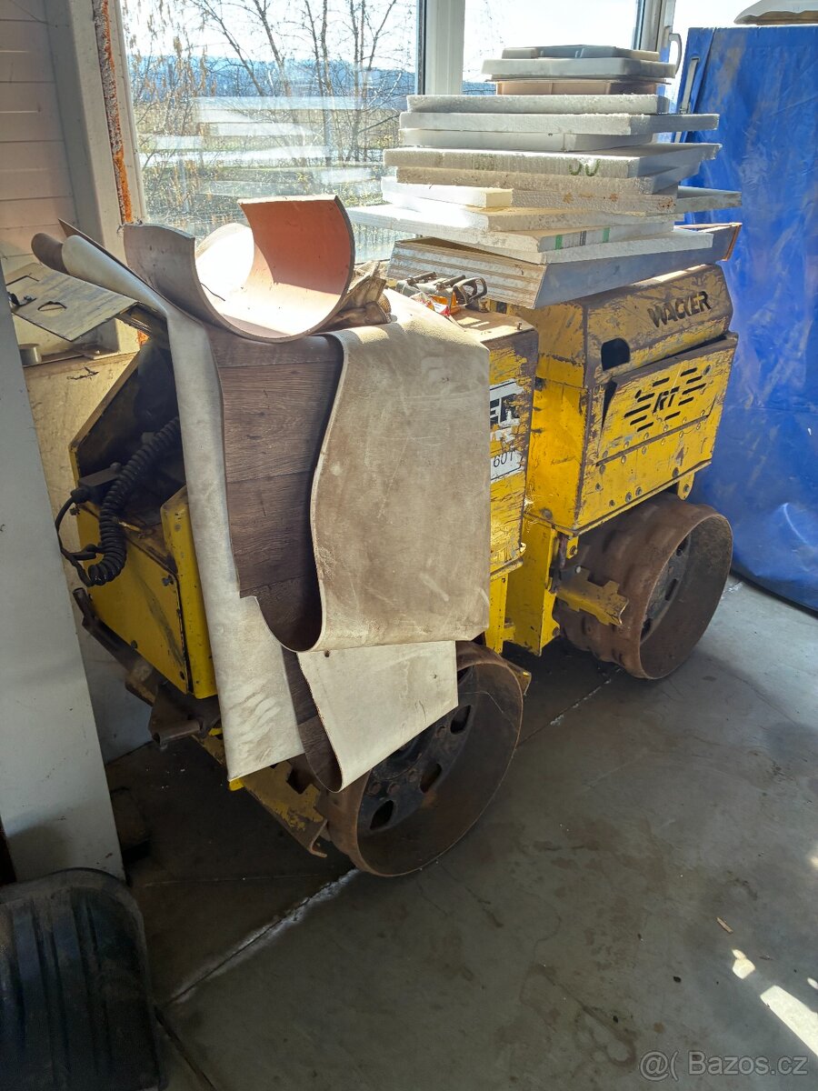 Příkopový válec WACKER RT - 4