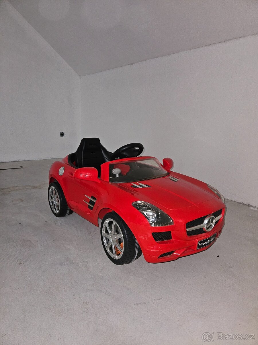 Elektrické autíčko mercedes - 4