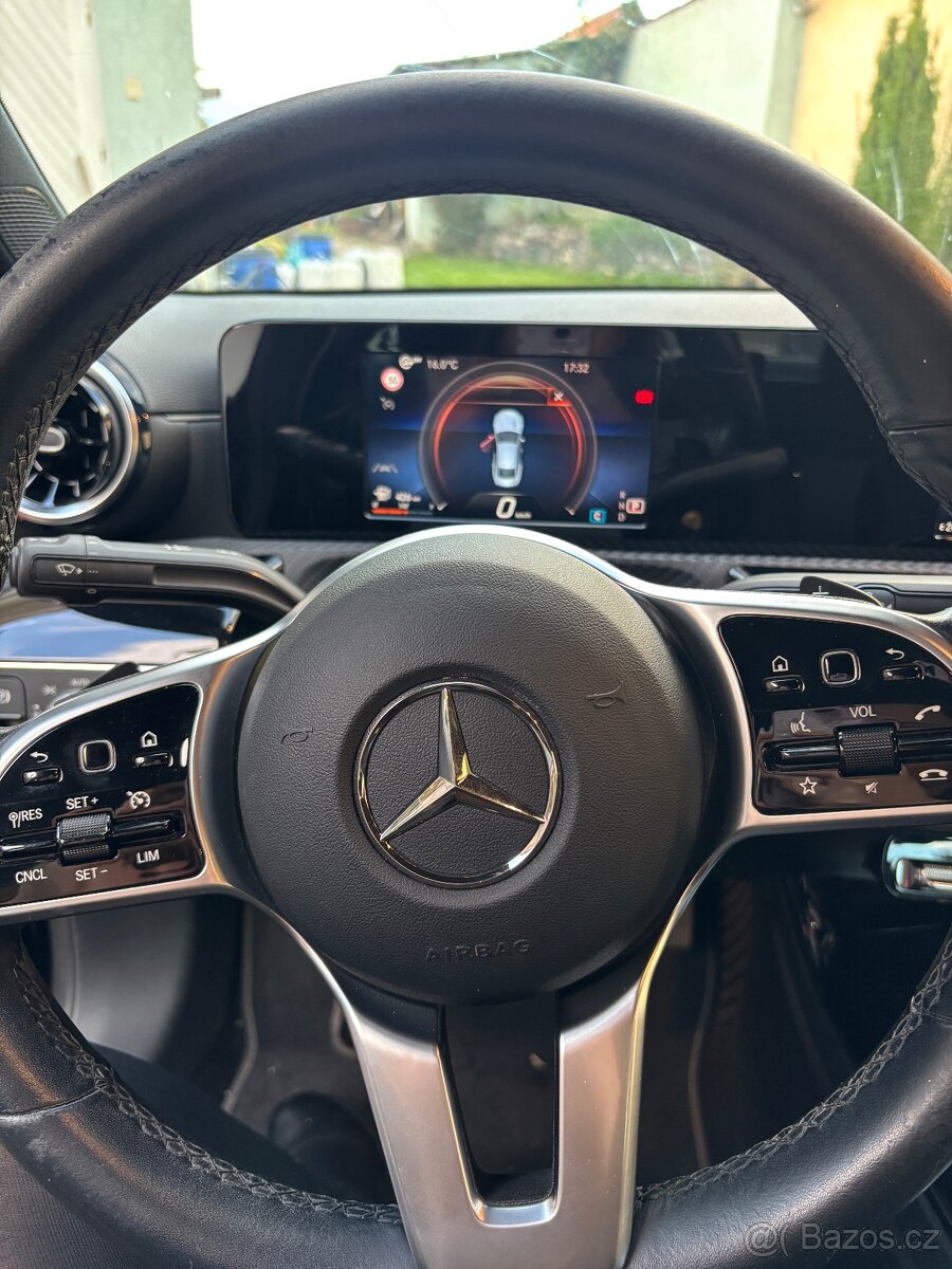 Mercedes CLA - 4