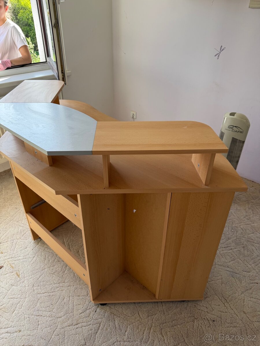 Rohový stůl - 4