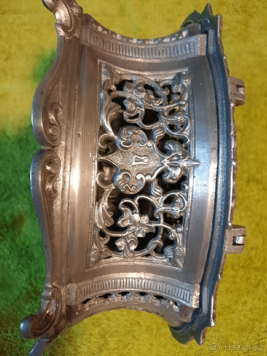 Stará cínová šperkovnice - 4