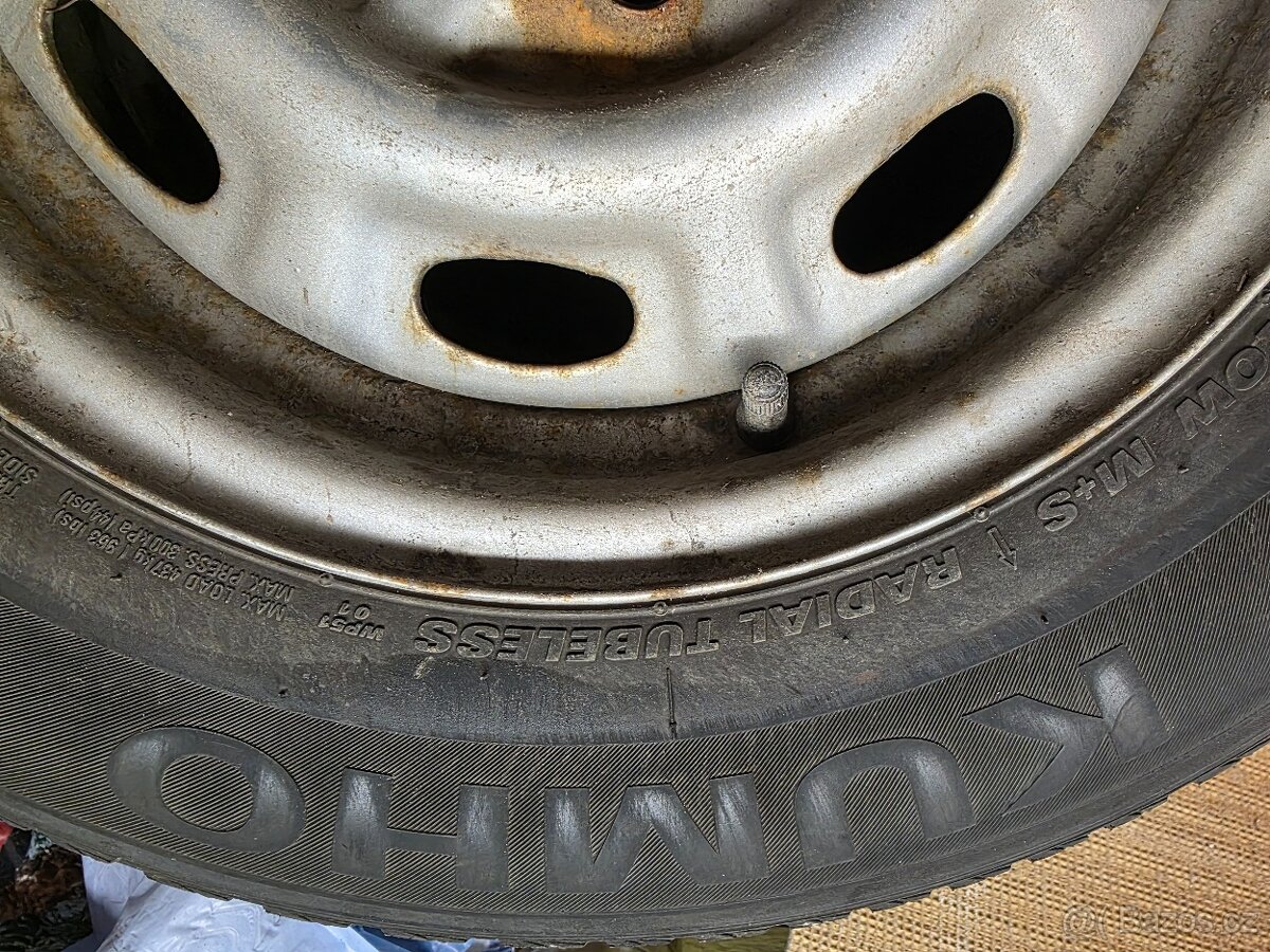 Kola Škoda Felicia Hyundai Getz - 4