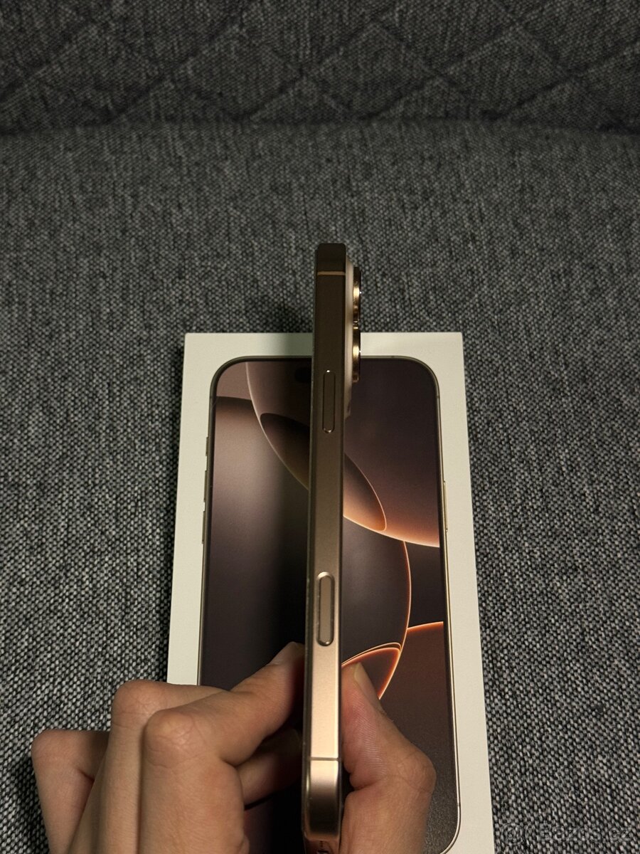 iPhone 16 Pro Max 512GB. Ideálni stav - 4