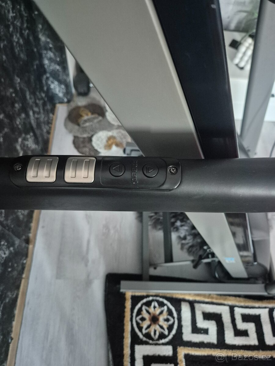 Běžecký pás Master f25 - 4