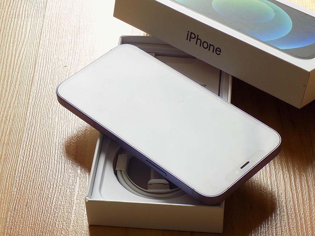 APPLE iPhone 12 128GB Purple - ZÁRUKA - TOP STAV - 100%BAT. - 4