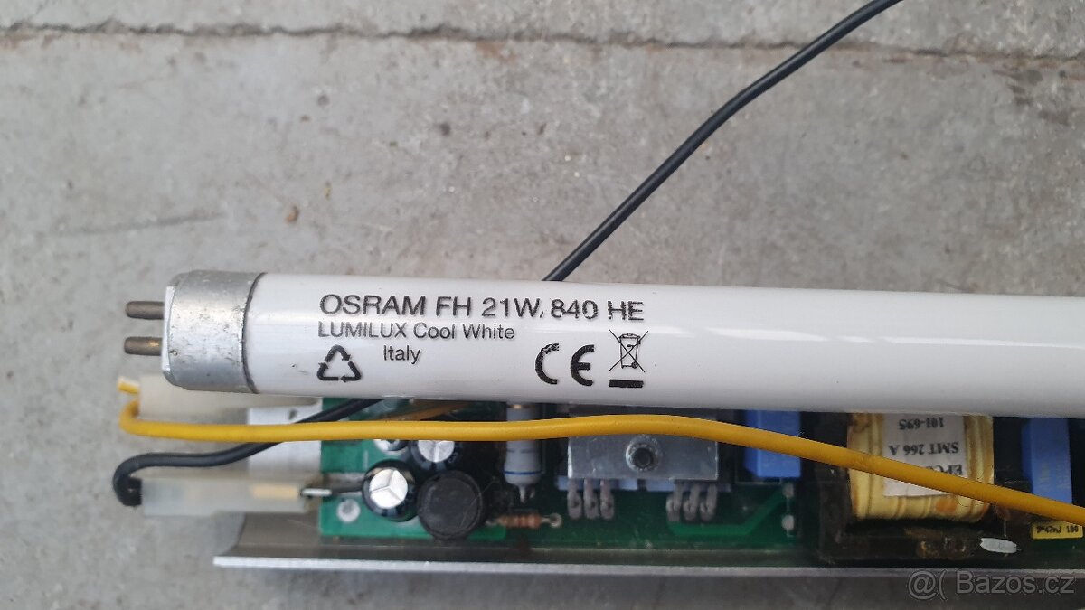 Isuzu - trafa na zářivky - 4