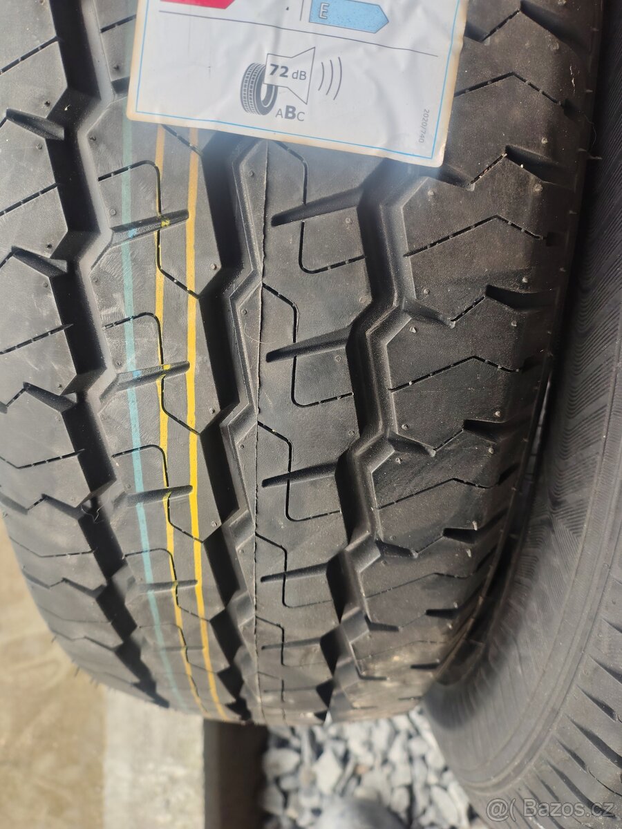 Pneu 205/65/R16C - 4