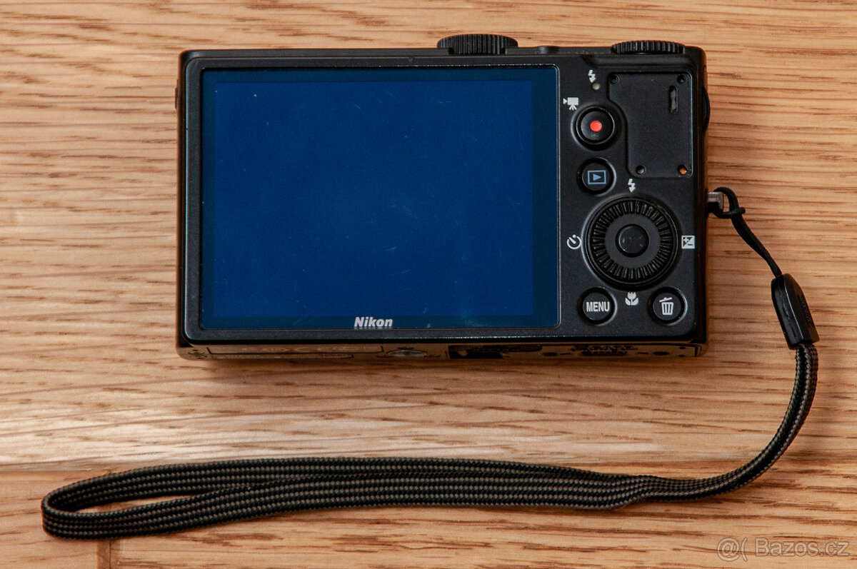 Predám Nikon Coolpix P300 - 4